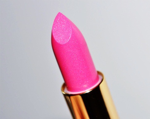NIKKI LIPSTICK