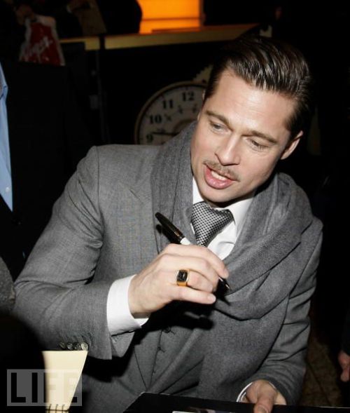 archaicacid:I love three piece suits and I love Brad Pitt.Well, damn.