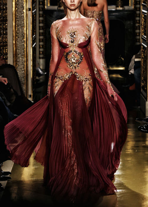 for Mama Allpa - an Incan fertility goddess modeavenueparis:  Zuhair Murad Spring/Summer 2007 H