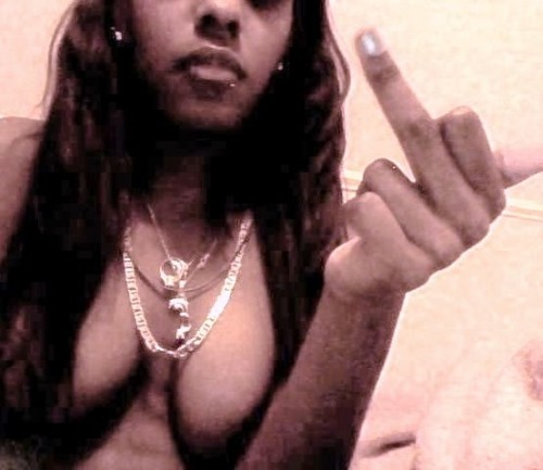 spideydivine:  love her  follow follow follow  re-blogging for anon & awh i’m just seeing 