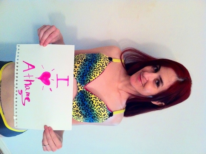 rubyviolence:  Colorful FAN SIGN for sweetie @AthamesCurse aka Athame Morrigan! xoxo