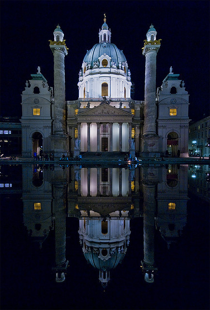 lovelaceleopard:   Karlskirche, Vienna at night (by SBA73)  love lace leopard &lt;3
