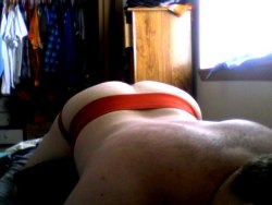 did i mention i just got a red jock too ;) TOTAL UNF. Red IS my favorite color, after all.
