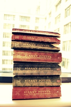 hogwarts-express:  Well read Harry Potter books &lt;3  