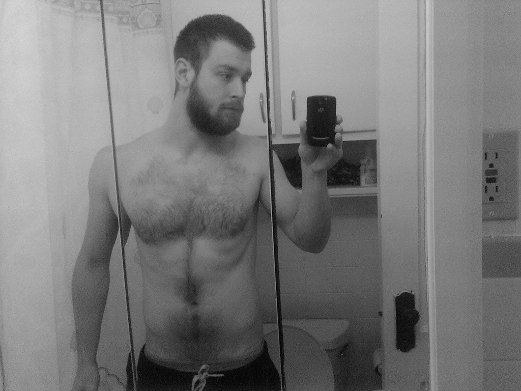 oliverstwist:  what a body..  Holy hell, yes please!