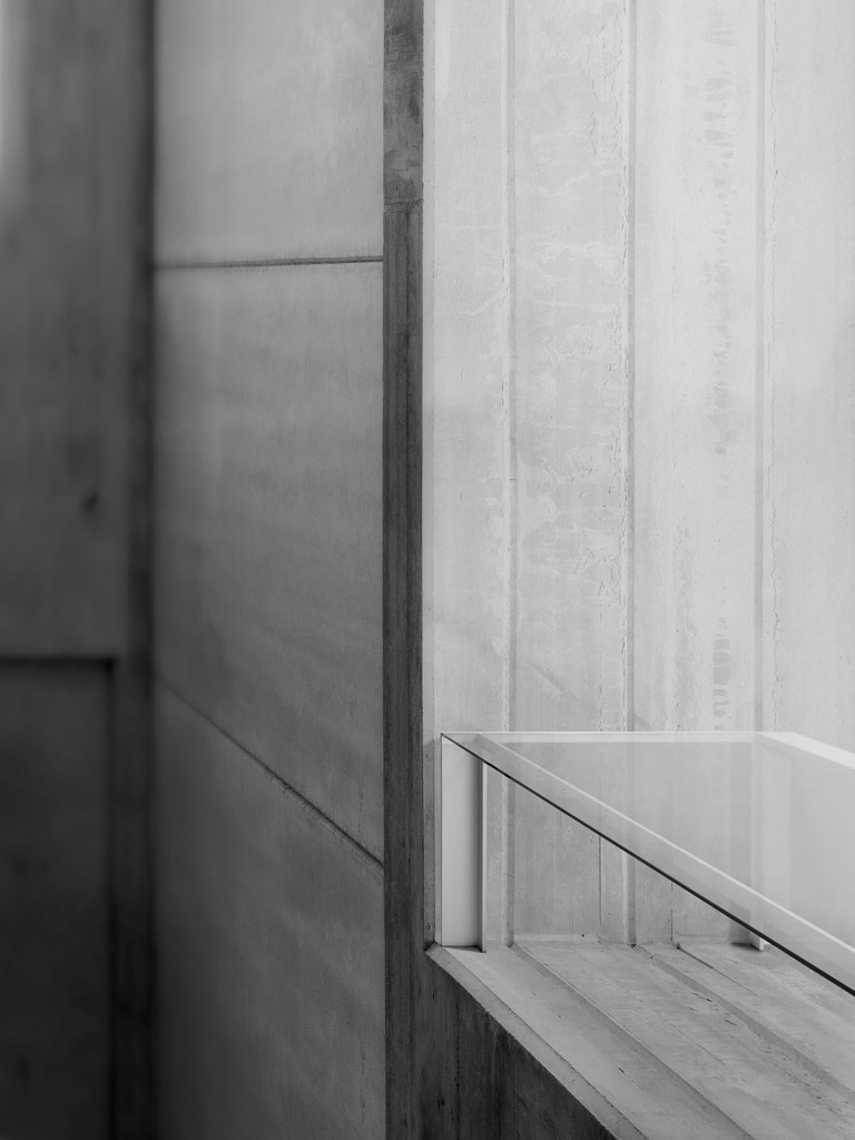 contemporary-art-blog:  Deneb table design Jesus Gasca for Stua seen by the artist