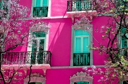 sunsurfer:  Bright Spring Home, Lisbon, Portugal photo via mali 