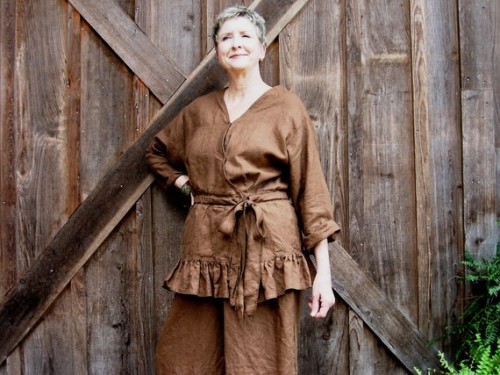 Linen Clothing - What it says on the tin.  Lots of cute styles in earthy colors—shirts, bloomers, sm