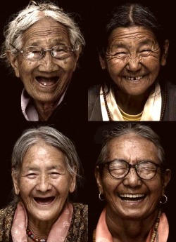  Tibetan smiles :)  #inMyBucketList Visit Tibet.