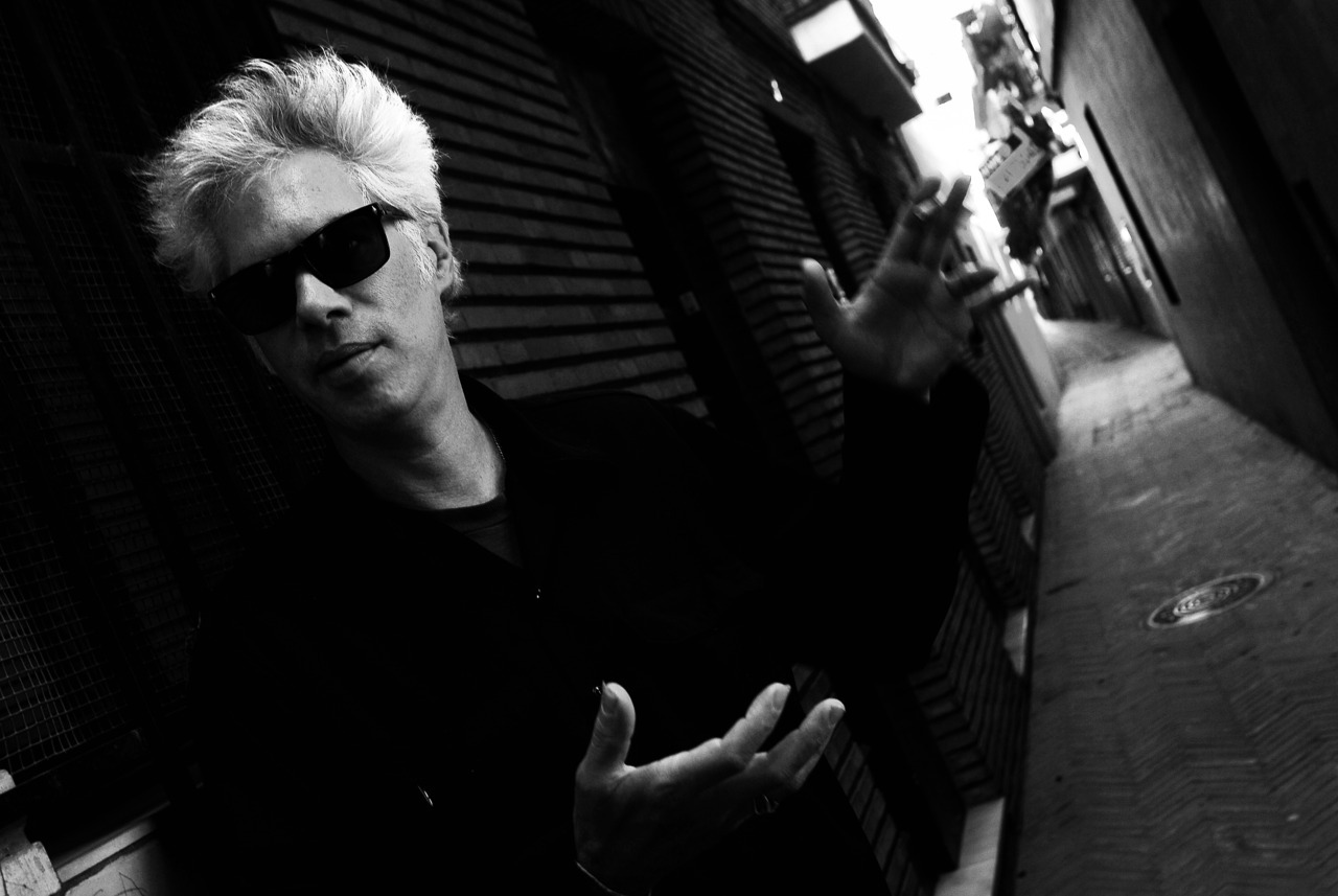 chamberceiling:  Jim Jarmusch on the set of “The Limits of Control”