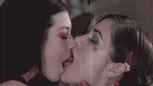 that-hidden-vent:  Stoya and Sasha Grey… 