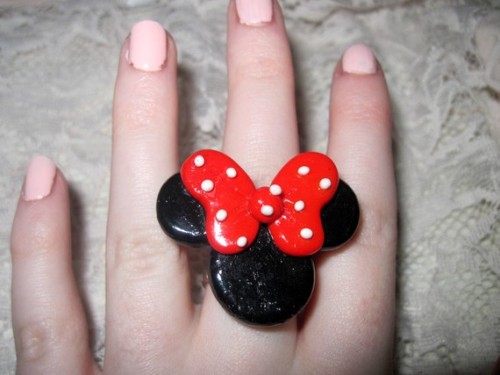 morningelegance-:  Minnie Mouse ring - ผ.00 Help a sistah out and reblog prease!