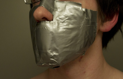 How to make an awesome tapegag/tapemask.