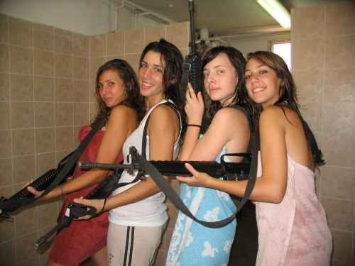 Porn Pics oif3rd:  Girls with guns!  Sexy girls playing