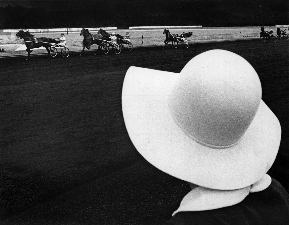 Trabrennen photo by Robert Häusser, 1968