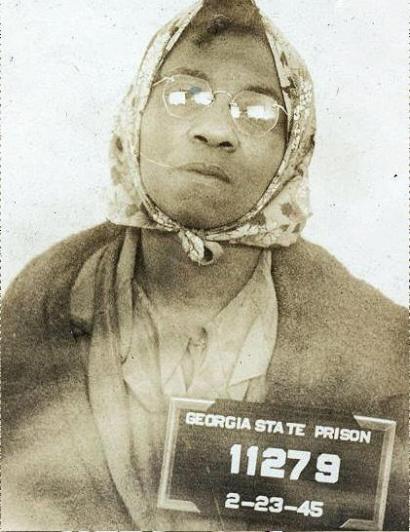 brieshaniece:  bae–electronica:  misterjdakar: On this day in 1945, Lena Baker became the first and 