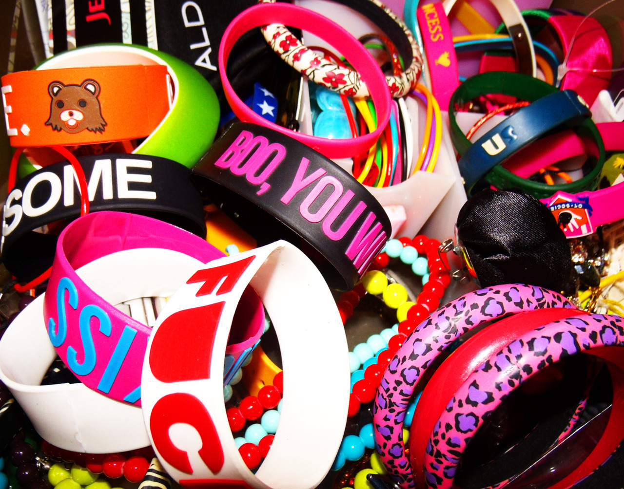 babyystayawayfrommyfriends:  I need all of those. WANT.&lt;3 