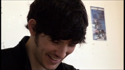 withimagination:OMFG. THAT SMILE.DEAD.