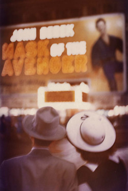 Times Square, NY photo by Louis Faurer, 1949