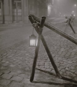 luzfosca:  Marcel Bovis Lanterne, Paris, ca. 1937 