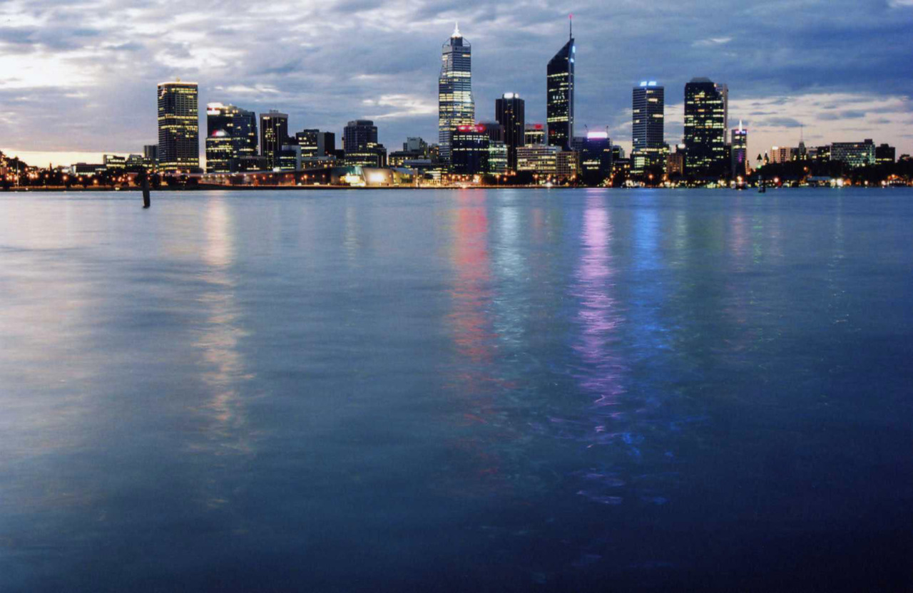 ionlysleep:  Cityscape of Perth, Western Australia  My favourite city in the World