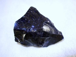 dethcabforbooty:  this rock looks like a piece of the fucking galaxy   a new gemsona~ X3