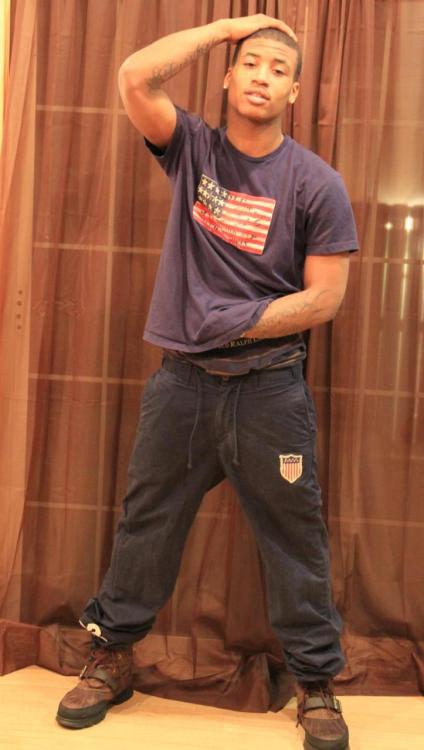 ibuymagnums:  - Dwayne mckell … Hmu ;)  omg <3