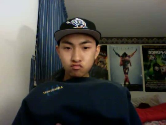 -saandycheeks:  wdupthorichard:  wdupthorichard:  Freakin’ asian people man.  I