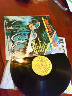 Ha wasn&rsquo;t even looking when I grabbed this but is a SUN RECORDS Recording ,5 bucks for this pretty good =]