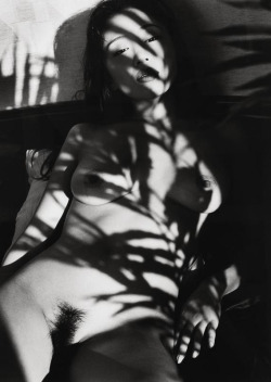 thedoppelganger:  Nobuyoshi Araki 