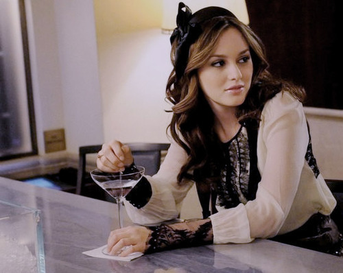  Às vezes, é preciso fingir não saber o que se sabe. Blair Waldorf 