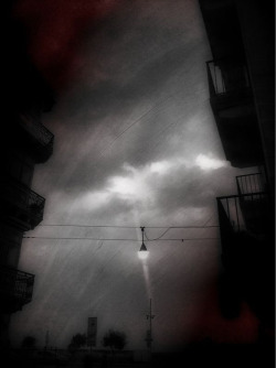 laurapeischl:  Dark Skies/ iPhone 4 