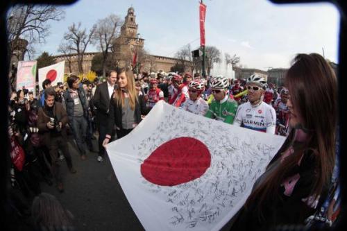 fuckyeahcycling: Milan-San Remo 2011 Takashi Miyazawa (Farnese Vini-Neri Sottoli), Giovanni Viscon