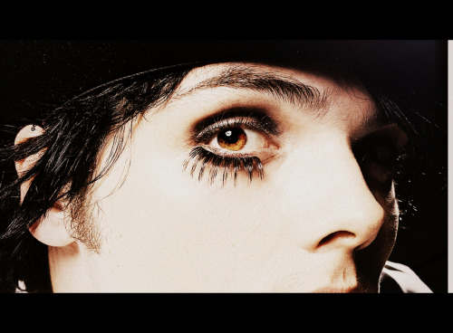 hgdhsajkkjsahdka <3