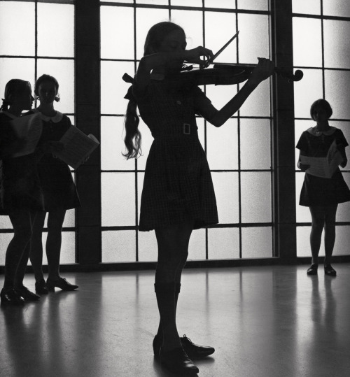 Porn photo Violinist rehearsing at the Methodist Ladies’