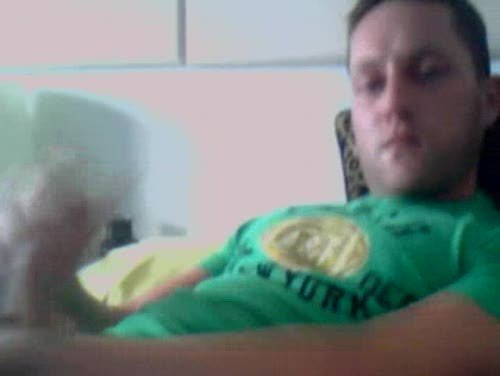 gaggers:  FOLLOW FOR MORE BIG COCKS, NICE BUTTS, AND HOT GAY VIDEOS!  http://gaggers.tumblr.com 
