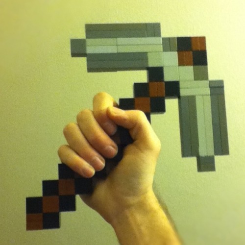 it8bit:Lego Minecraft Pickaxe by reddit user Spastik_Chuwawa(via:itlego)