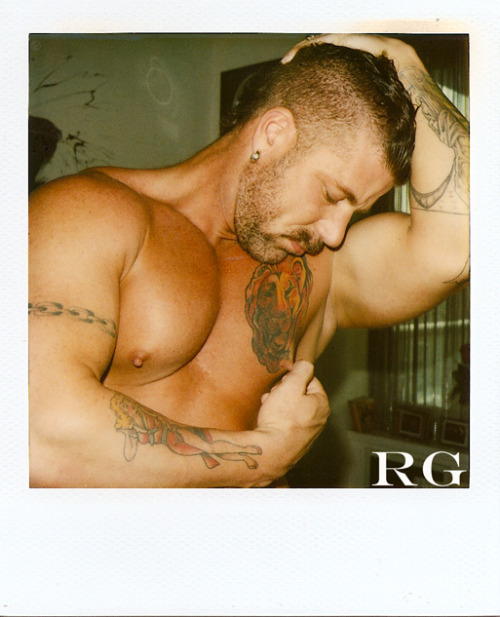 Porn waveblue52:  hard-muscles:  Donnie Russo photos