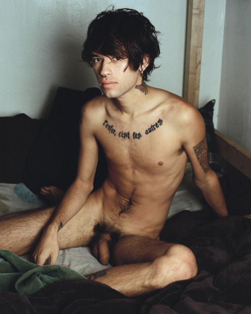 boyswithoutclothes.tumblr.com/post/8156801191/