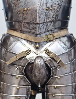 ganymedesrocks:  oiowod:stiff. Time to Dress Up!