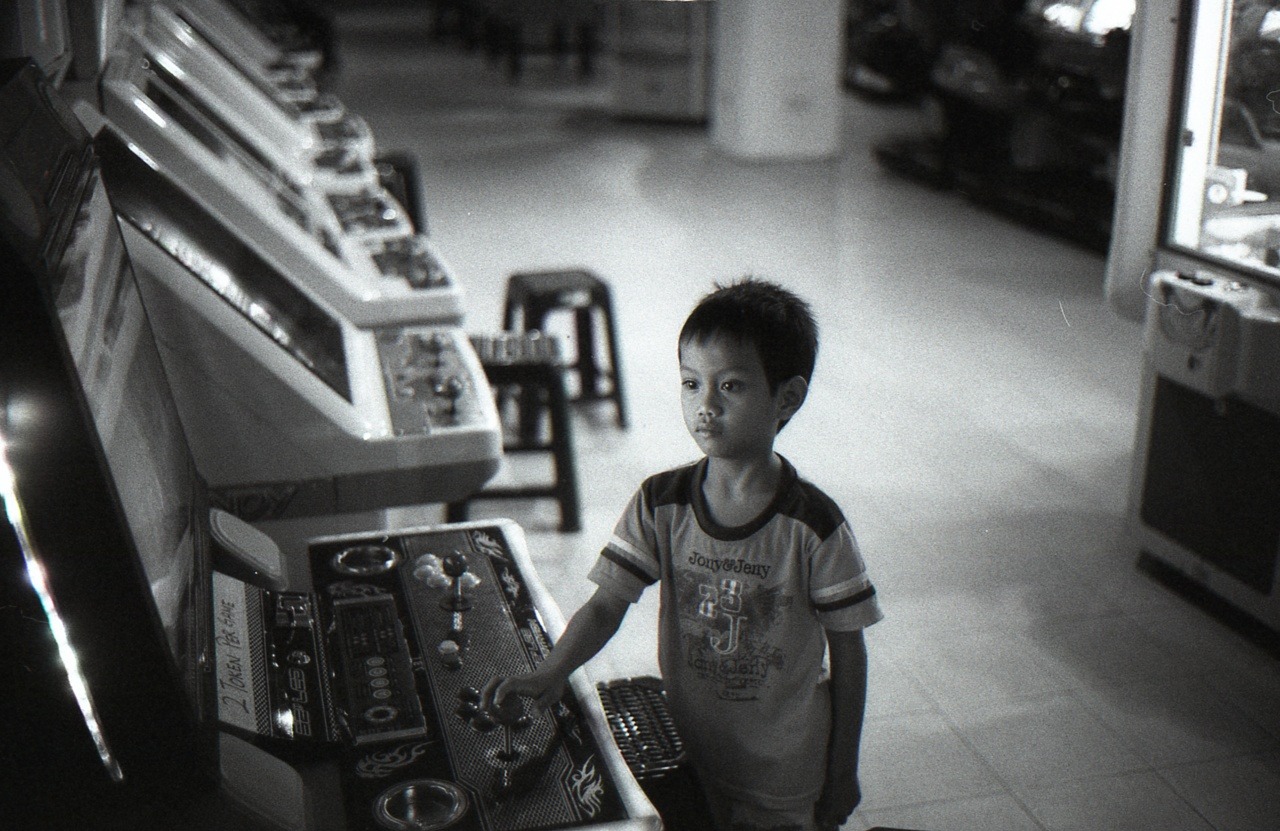 Can I Play | Voiglander Bessa R3A | Nokton 40mm F1.4 MC | Ilford HP5+ bumped to 3200 | Cooked with Kodak HC110