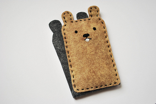 Groundhog iPhone Cover | Wild Olive
I am a bad phone owner. I’m not sure how, but currently my poor iPhone not only has a hairline crack in the lcd, but now has a black line running across it. I’m too scared to take it to the repairers because I know...