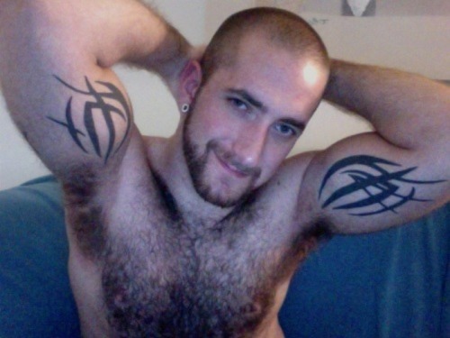 furandfunk:  realmenstink:  WHO WANTS A SNIFF ???  Follow me @ http://furandfunk.tumblr.com/