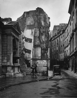 luzfosca:  Robert Doisneau Girls dancing