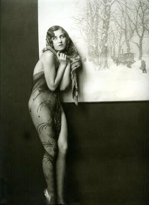  Albertina Vitak by Alfred Cheney Johnston 