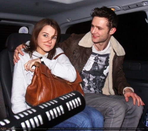 XXX Harry Judd's girlfriend photo