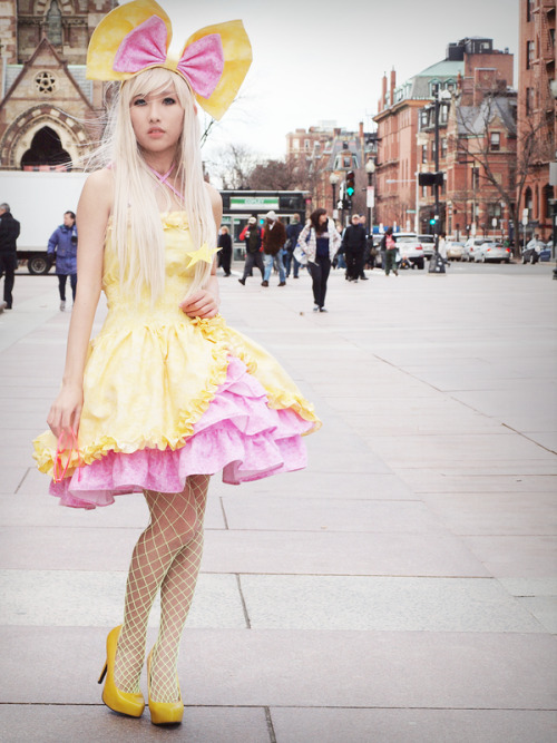 rinnieriot:  kakashiways:  This awesome outfit is for selling here: RinnieRiot  StarShine 