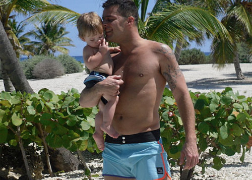 Ricky Martin aka Enrique José Martín Morales - Part 2/2 - What lucky kids to have such