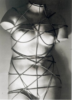 esklab0:  thedoppelganger:  Man Ray 