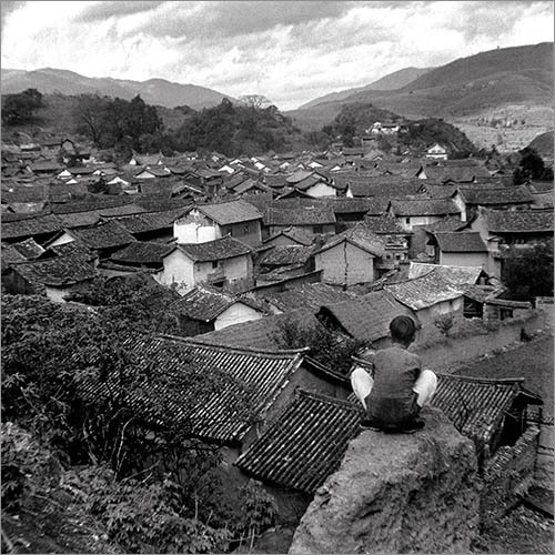 John Gutmann
His Village, South-West China, 1944
Thanks to regardintemporel